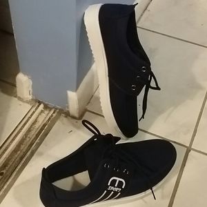 mens sport shoe
